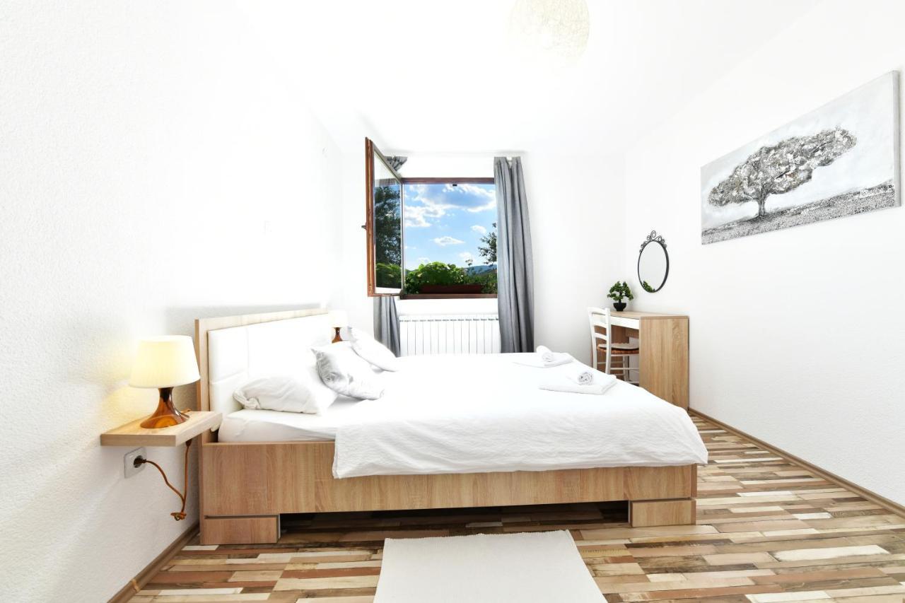 Holiday Home Ostrun Rakovica Bagian luar foto